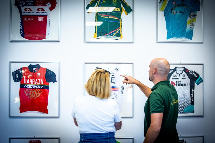 "Okoli 90 odstotkov mojih strank predstavljajo rekreativci, prihajajo pa tudi licencirani tekmovalci, med njimi še vedno skoraj večina slovenskih kolesarjev iz ekip World Tour." | Foto: Gaja Hanuna