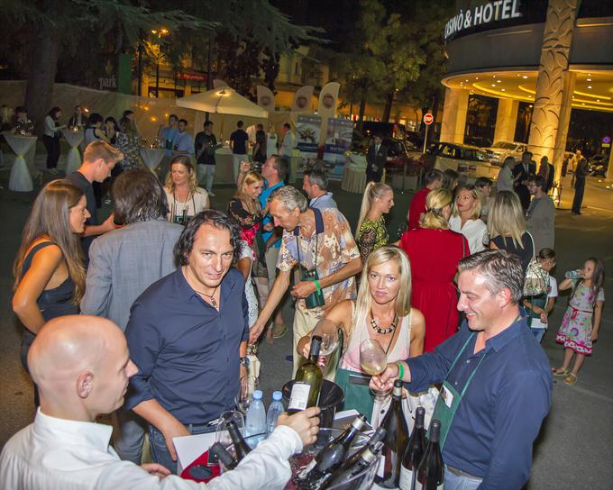 Park Wine Party, sproščena poletna zabava na prostem v družbi primorskih vinarjev in gostincev. | Foto: 