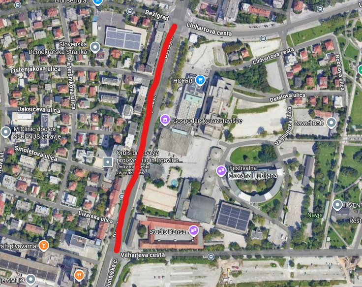 Z rdečo je označen odsek Dunajske ceste, ki bo zaprt med petkom, 10. oktobrom in ponedeljkom, 13. oktobrom. | Foto: Google maps