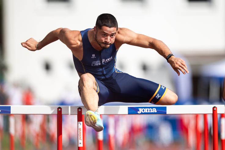 Filip Jakob Demšar (Žak) je zmagal na 110 m z ovirami. | Foto: Jure Banfi