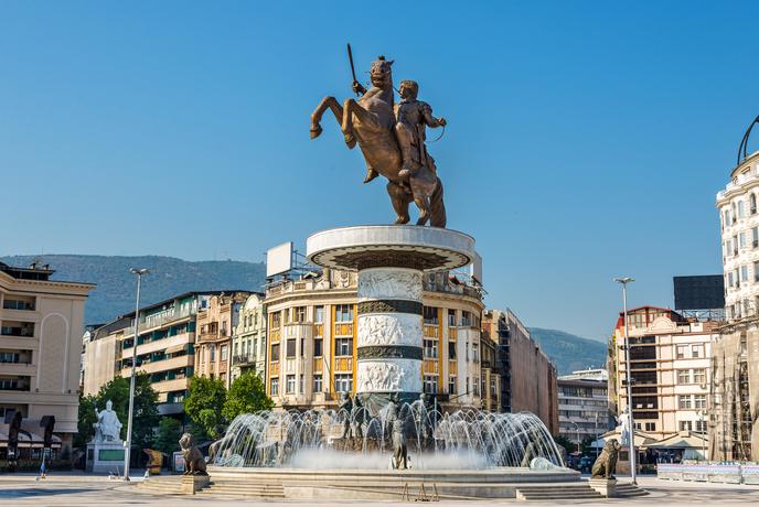 Nov korak pri zbliževanju z Grčijo: Makedonija preimenovala letališče in avtocesto