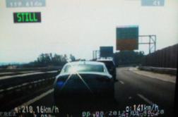 Nemški državljan pri Ptuju dirjal s hitrostjo 218 kilometrov na uro