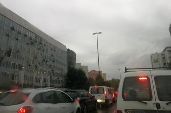 Kaos na cestah: "Vse stoji, nikamor se ne premikamo"