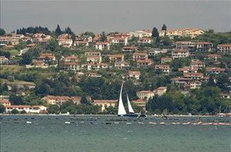 Keith Miles: Slovenija ima pravico do vojaške rešitve spora