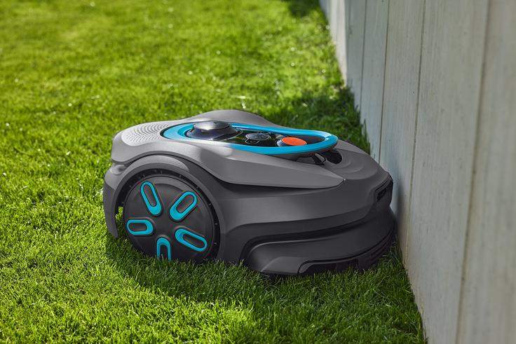 Robotske kosilnice GARDENA smart SILENO sense s funkcijo Trim-to-Edge kosijo izjemno natančno tudi blizu sten in ograj. | Foto: arhiv ponudnika