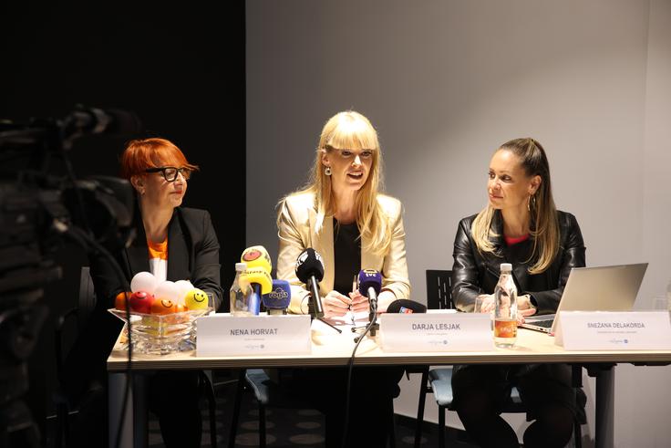 "Dogodki so od nekdaj pomemben del zgodbe Citycentra Celje. Ne ustvarjamo zgolj spremljevalnega programa, ampak doživetja, ki ljudi povezujejo in dajejo prostoru življenje. V dveh desetletjih smo zasnovali številne projekte, ki so bili v slovenskem prostoru edinstveni – recimo nepozabni modni spektakli, pa projekt za neuveljavljene glasbenike Cityband že od leta 2011 in ne nazadnje dolgoletna humanitarna akcija za otroke iz rejniških družin. Pogosto so taki projekti postavili tudi nove standarde za dogodke v nakupovalnih središčih," poudarja Nena Horvat, vodja marketinga Citycentra Celje (na fotografiji levo). | Foto: Citycenter Celje d.o.o.