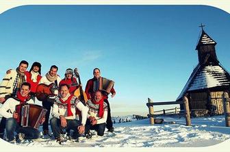 Praznično darilo Čukov in Modrijanov