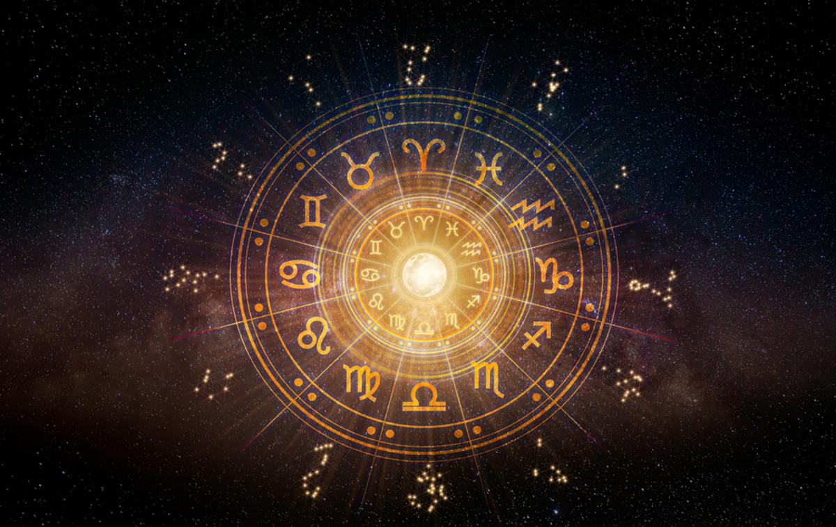 Horoskop. Vedeževanje. | Foto Shutterstock