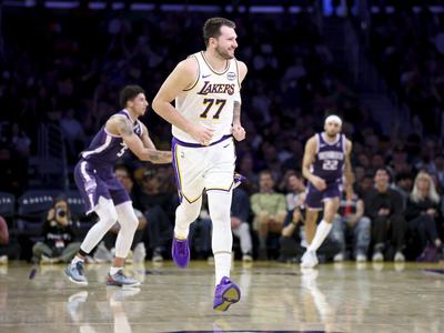 Dončić in Reaves boljša brez LeBrona? Neprijetna naloga za trenerja.