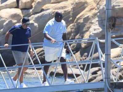 Michael Jordan v prestižni grški restavraciji pustil darežljivo napitinino