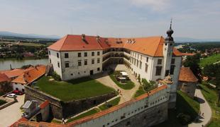 Potres poškodoval tudi slovenske gradove, na Hrvaškem več kot 750 potresov