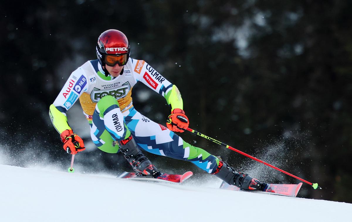 Alta Badia Žan Kranjec | Žan Kranjec prve vožnje ni odpeljal, kot zna, a je vseeno med najboljšimi. | Foto Reuters