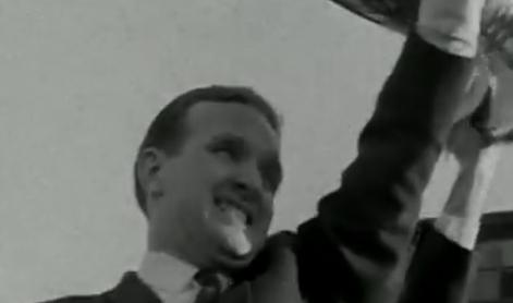 Umrl lizbonski lev John Clark