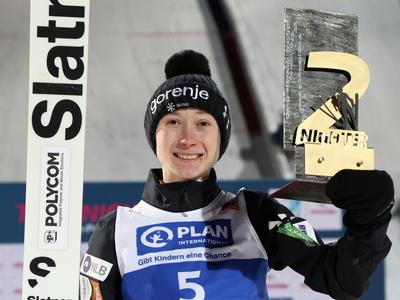 Nika Prevc v boj za tretjo lovoriko, od prihodnje sezone bo drugače