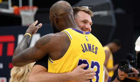 Kaj se kuha v ozadju? LeBron James sprožil eksplozijo v košarkarskem svetu.