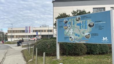 Odpuščeni ortoped: Očitki so neresnični in žaljivi