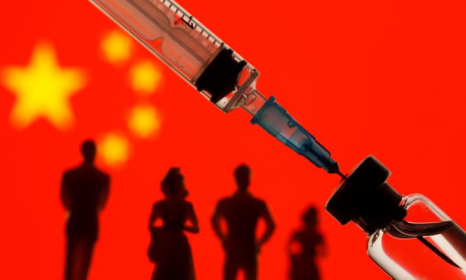 Kitajska je številnim državam po svetu ponudila za pol milijarde odmerkov cepiva proti novemu koronavirusu. | Foto: Reuters