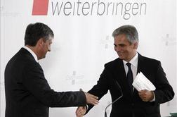 Avstrijska vlada potrdila dogovor o dvojezičnih tablah