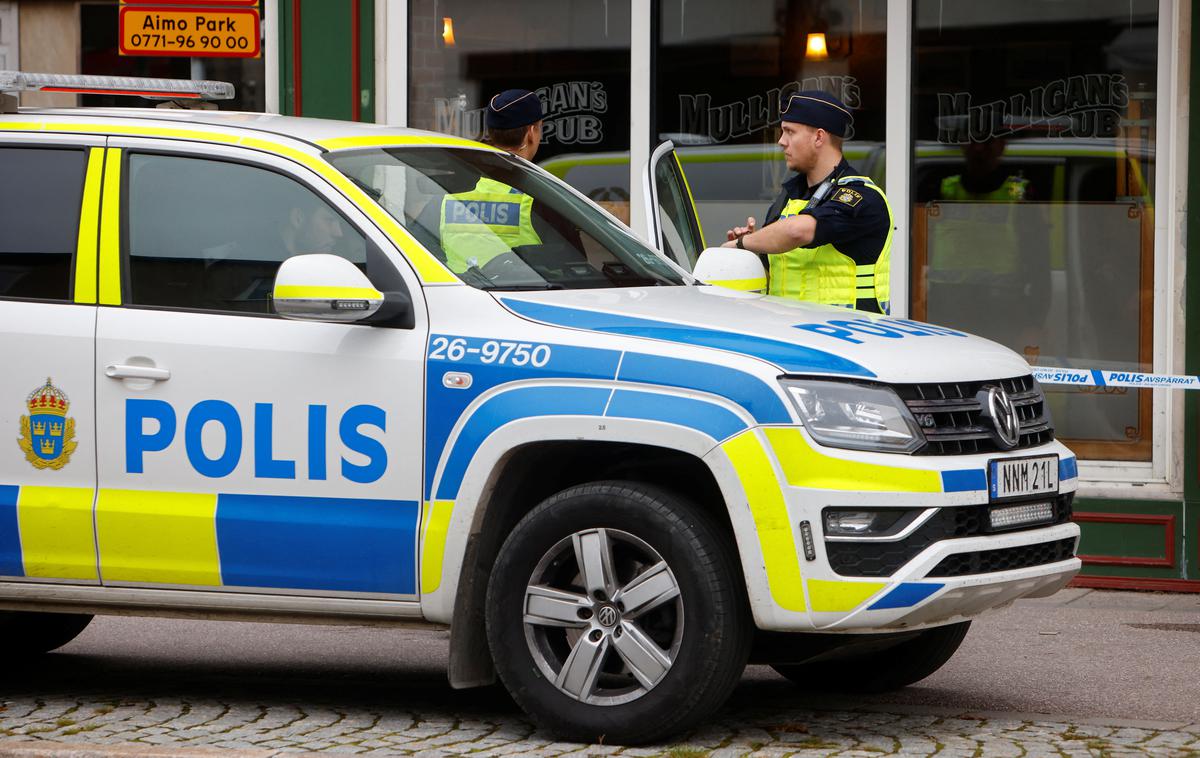 streljanje, Švedska, Sandviken | Truplo taksista so marca letos našli obešeno na drevesu. Sodišče je sklenilo, da so morilci poskušali smrt prikazati kot samomor. | Foto Reuters