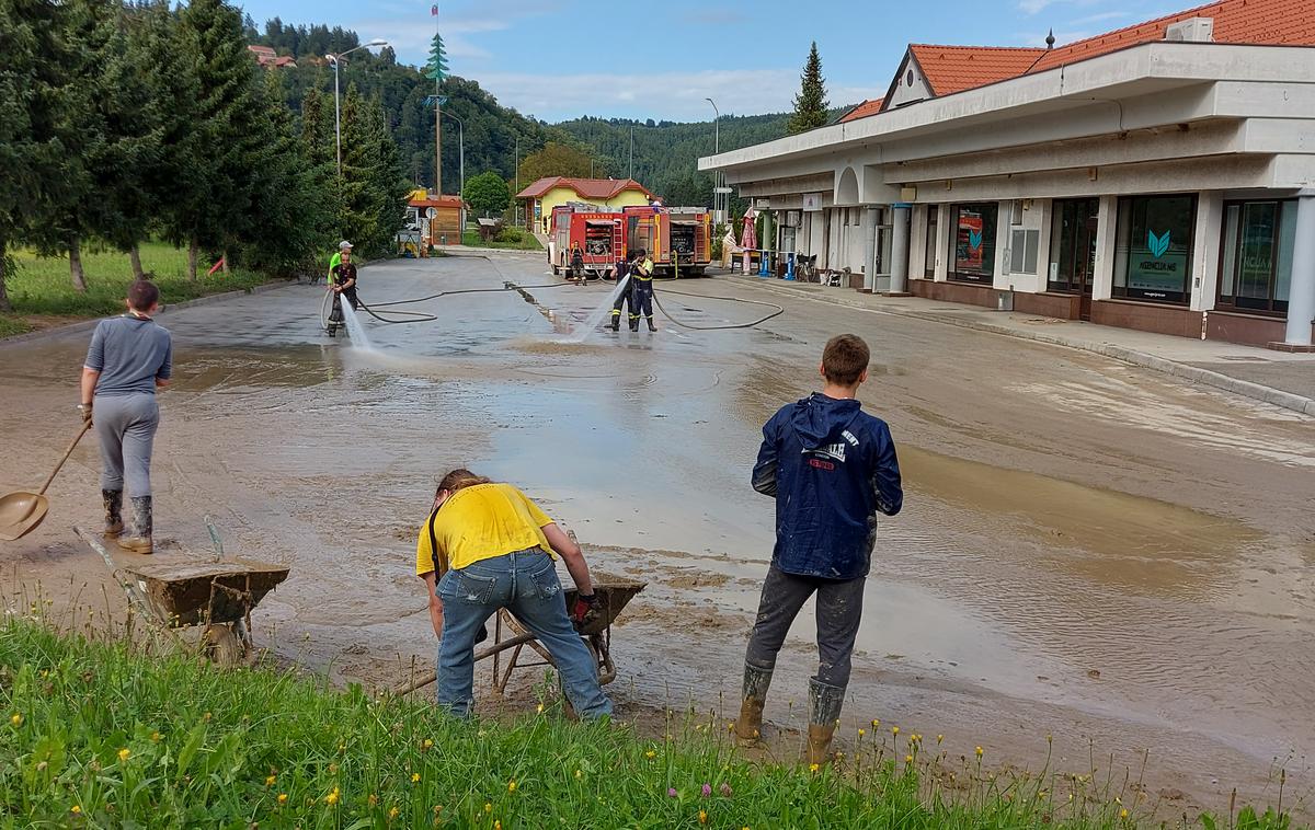 Poplave. Ujma. Karitas. |  Predlog ureja tudi nadomestne in nadomestitvene gradnje.  | Foto Arhiv Karitas