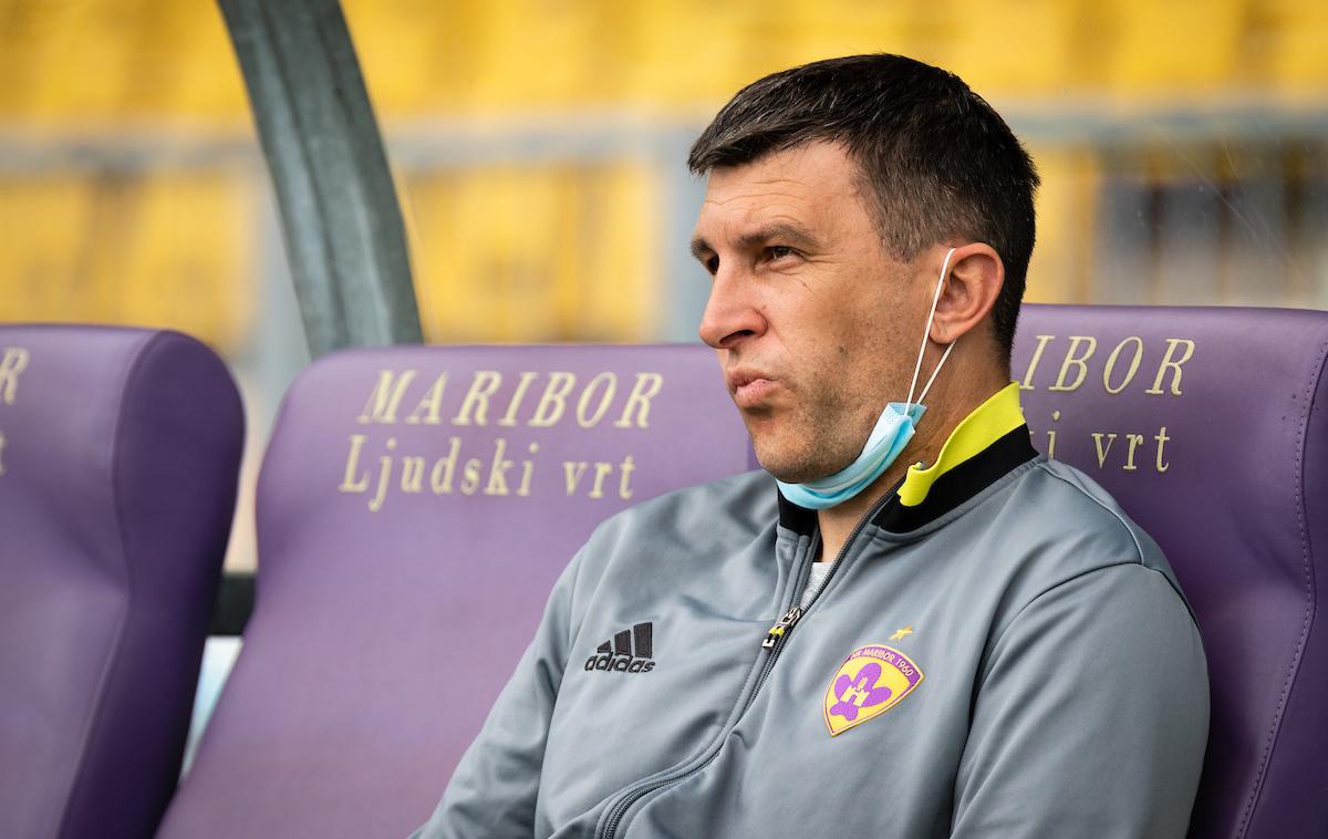 Sergej Jakirović | Sergeju Jakiroviću gre na klopi Maribora za zdaj sijajno. | Foto Blaž Weindorfer/Sportida