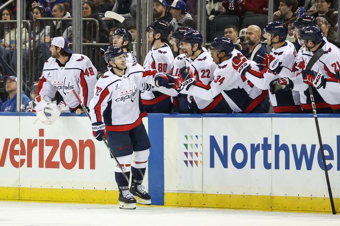 Anthony Beauvillier Washington Capitals | Beauvillier, ki nosi dres svoje šeste ekipe v ligi NHL, je domačega vratarja Jonathana Quicka premagal 6:13 minute pred koncem srednje tretjine. | Foto Reuters