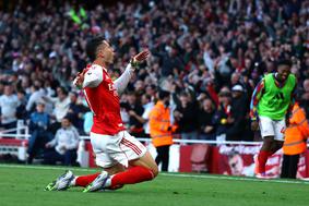 Derbi brez zmagovalca, Arsenal do točke v dodatku