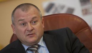 Kangler: Levica me diskreditira z vsemi vzvodi, ki jih ima