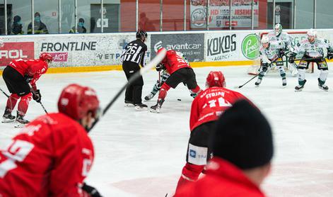 Jeseničani povedli, na koncu pa ostali praznih rok