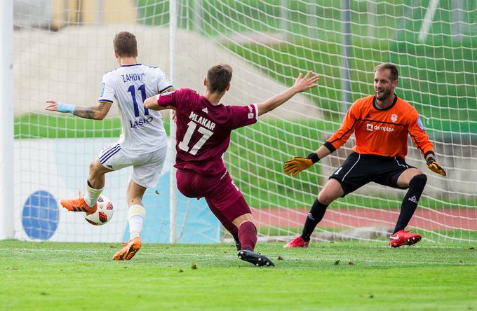 Curanović je v prejšnji sezoni branil za Triglav na devetih prvoligaških tekmah. | Foto: Vid Ponikvar