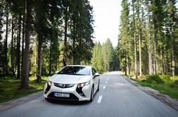 Slovenski Egozero – prvo potovanje z električnim avtomobilom na svetu