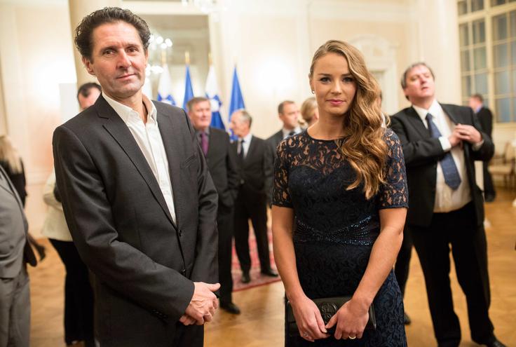 "V smučanju ni prostora za damsko izražanje," pravi Mazejeva, ki se na različnih prireditvah v družbi Andree Massija vseeno rada odreče športni opravi. | Foto: 