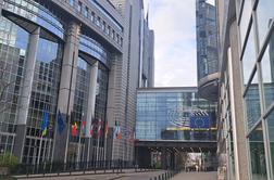 Obrambni ministri EU o nadaljnji vojaški pomoči Ukrajini