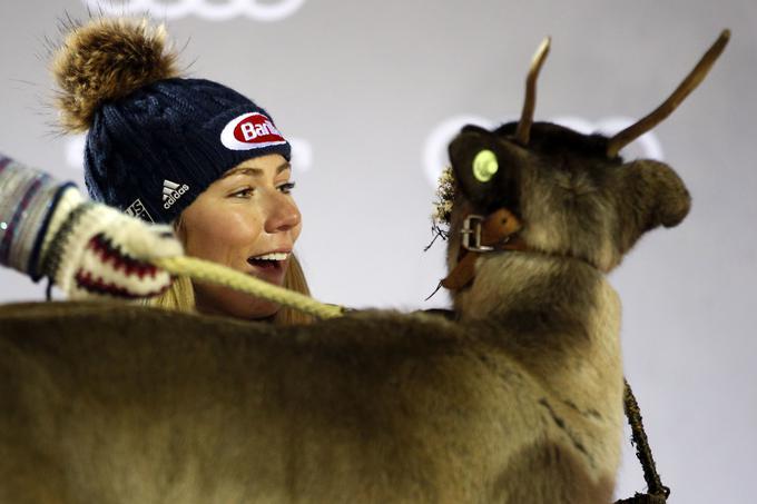 Zmagovalke tekem v Leviju kot simbolično nagrado vselej prejmejo tudi severnega jelena. Mikaela Shiffrin ima v tamkajšnji farmi v lasti že kar štiri. | Foto: Getty Images