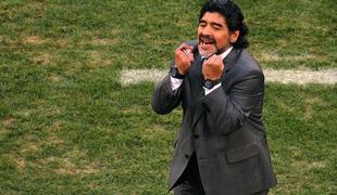 Maradona: Pele je nervozen zaradi Messija