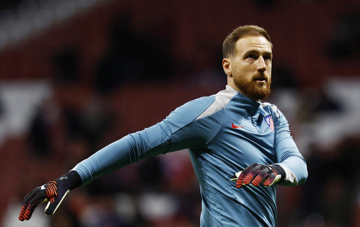 Jan Oblak | Jan Oblak je v zadnjem tednu s svojim klubom izpadel iz Evrope, nato pa po redko videnem preobratu Barcelone ostal brez točk na derbiju v španskem prvenstvu. | Foto Reuters