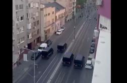 Teror v Beogradu: ne boste verjeli, kaj dela srbska policija v Vučićevem imenu