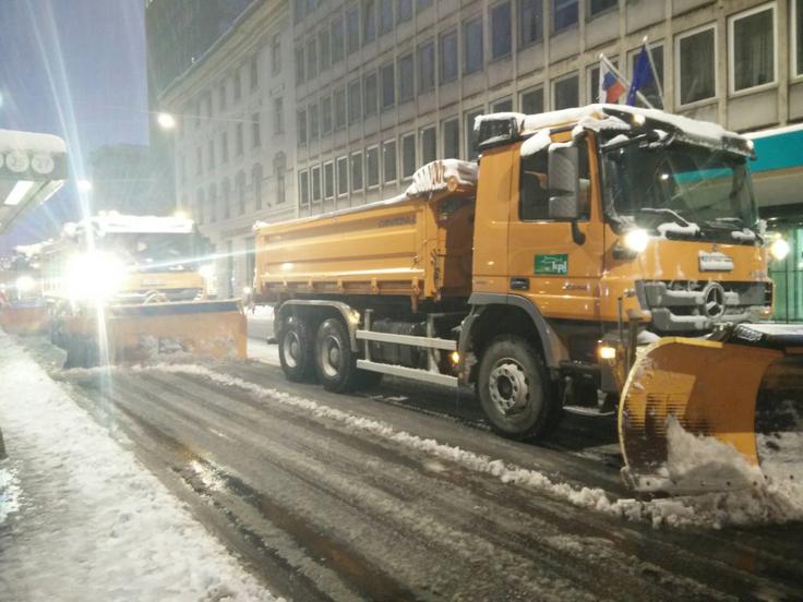 Pluženje v središču Ljubljane | Foto: Vid Libnik