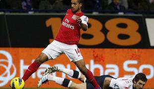 Cisse debitiral z golom, Arsenal remiziral