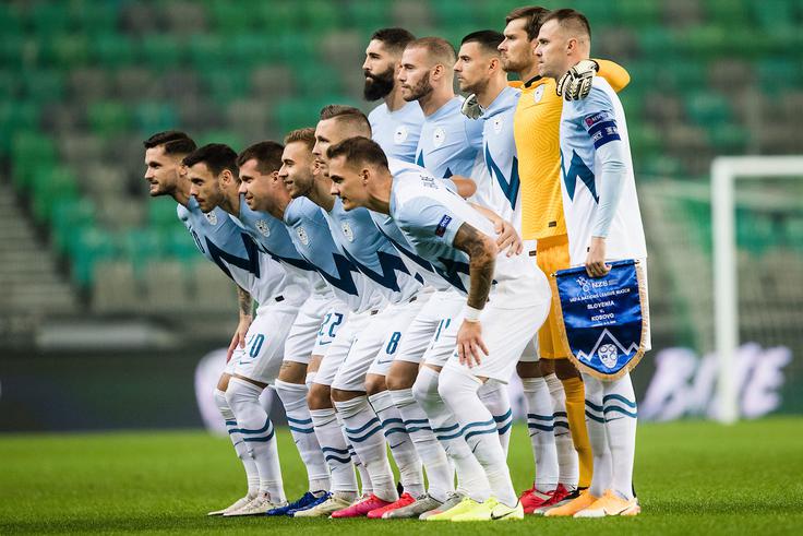Slovenska reprezentanca lahko v sredo ubrani vodilni položaj v tretji skupini lige C in si zagotovi napredovanje v ligo B. | Foto: Grega Valančič / Sportida