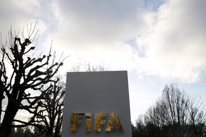 Fifa, logo | Fifa je prejšnji teden predstavila predlog, po katerem bi Fifa nogometno svetovno prvenstvo priredila vsaki dve leti. | Foto Reuters
