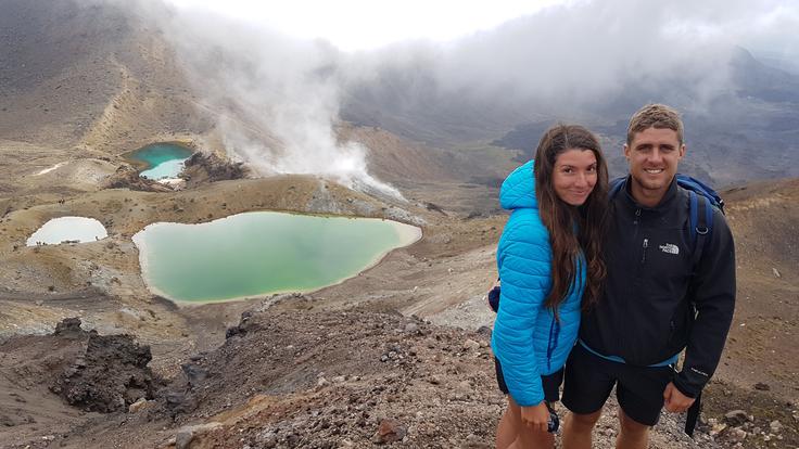 Karolina Koren Kravanja z možem Nejcem Kravanjo. Tudi on je Slovenec, zaposlen je v podjetju Fresco Systems kot vodja proizvodnje. | Foto: Osebni arhiv