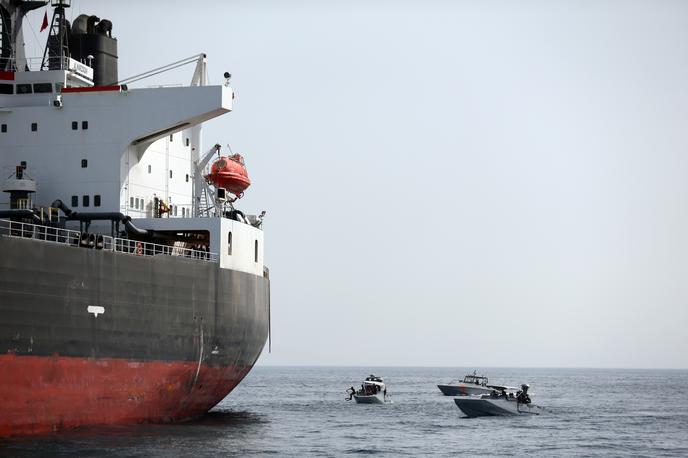 Perzijski zaliv | Za zdaj ni dokazov, da je bil za napade na tankerje v Omanskem zalivu odgovoren Iran. | Foto Reuters