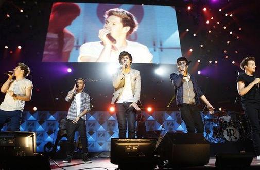 One Direction priredili hit Celine Dion