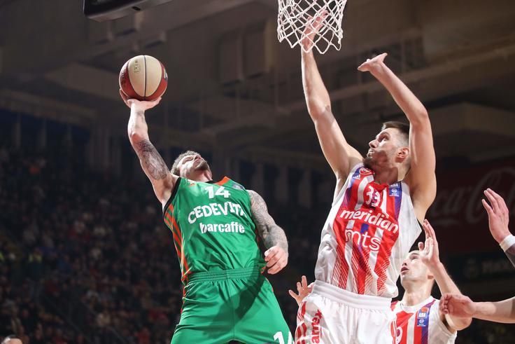 ... ali pa s Cedevito Olimpijo. | Foto: Marko Metlas / Sportida