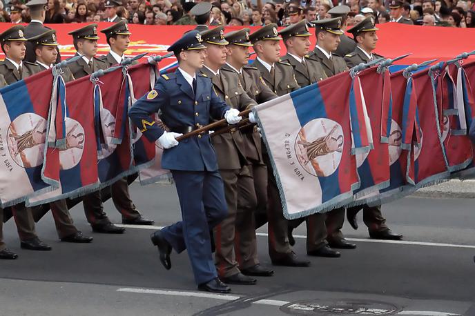 srbska vojska v Prijedoru | Po poročanju portala N1 v BiH so vojaki sosednje Srbije v soboto sodelovali še na eni slovesnosti v Republiki Srbski, in sicer v Bratuncu. | Foto Gulliverimage