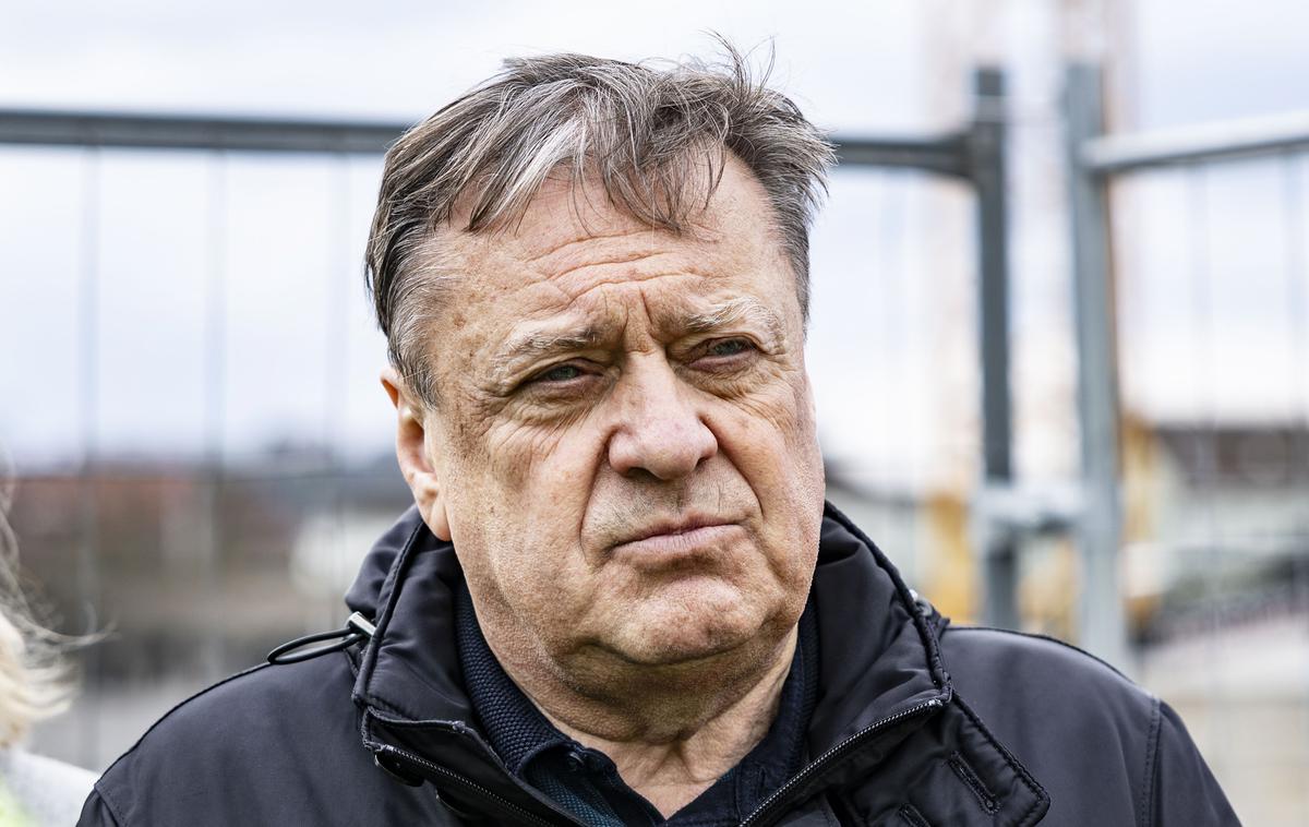Zoran Janković | "Mislim, da je vprašanje na referendumu usmerjeno proti kulturi, da celo nima nobene zveze s kulturo. Opozicija želi samo prešteti svoje člane, da vidi, koliko jih bo prišlo," je prepričan ljubljanski župan Zoran Janković.  | Foto Ana Kovač