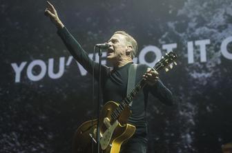 Bryan Adams: Nocoj bom v hotelski postelji razmišljal o vas