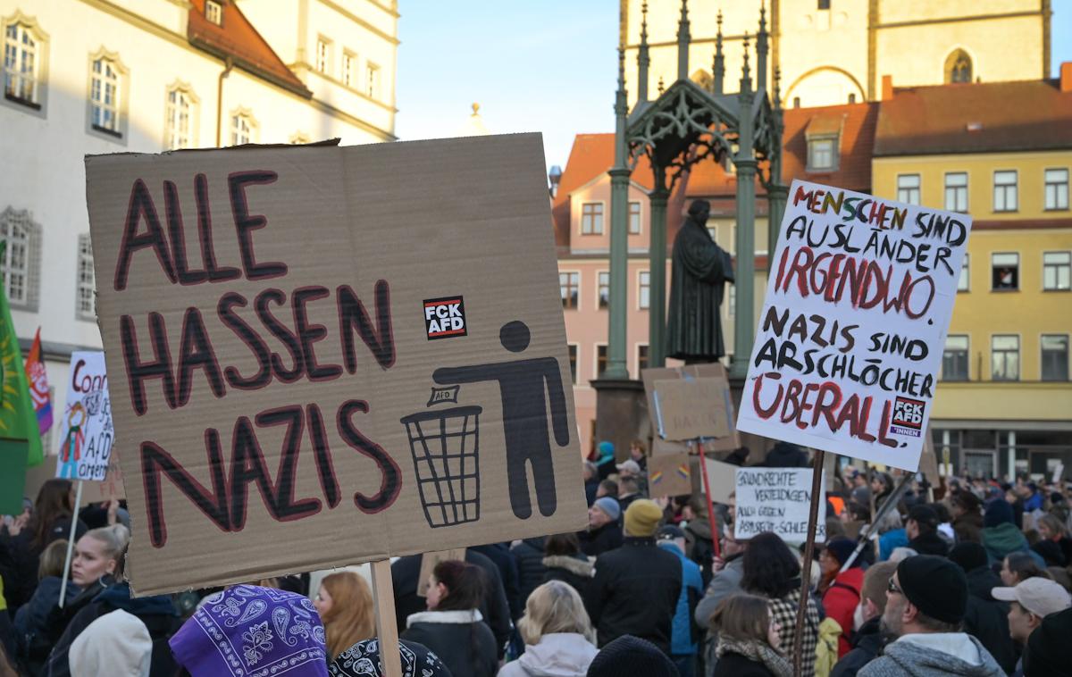 Protest Nemčija, Afd, skrajna desnica | "Vsi sovražijo naciste." "Ljudje so nekje tujci. Nacisti so povsod kreteni." | Foto Guliverimage