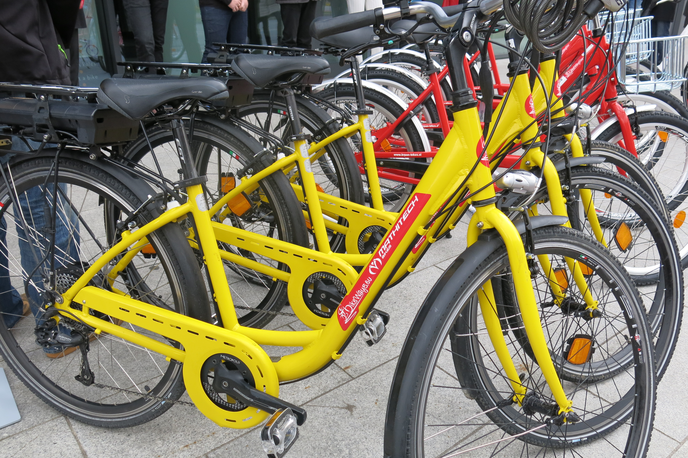kolesa izposoja Nova Gorica | Izvedba projekta bo po njihovih navedbah omogočila povečanje deleža kolesarjenja, prispevala k trajnostnemu razvoju mobilnosti in spremembi mobilne kulture. | Foto STA